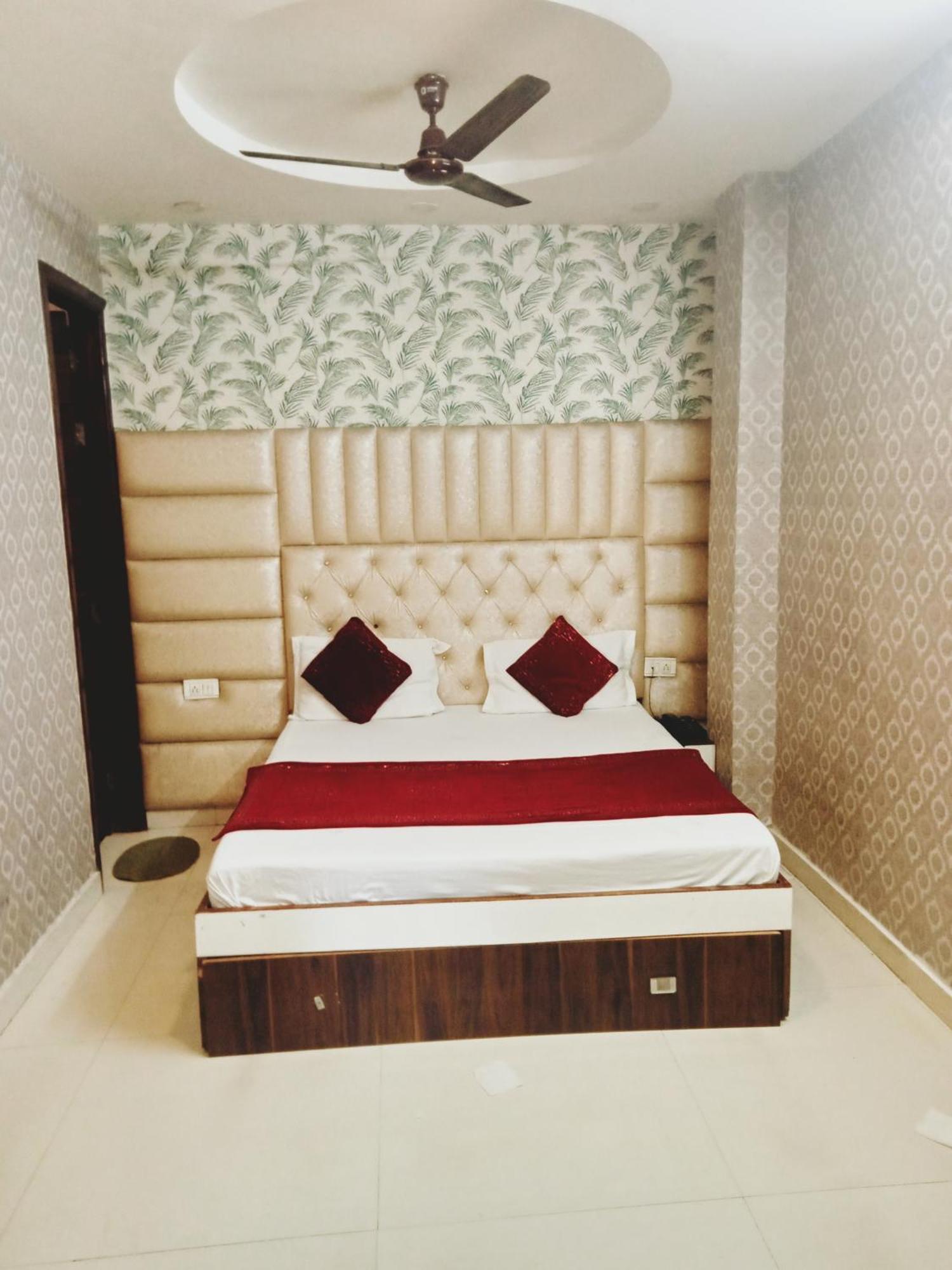 Hotel Robin Inn Αμριτσάρ Εξωτερικό φωτογραφία